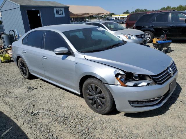 Photo 3 VIN: 1VWAT7A31FC097033 - VOLKSWAGEN PASSAT 