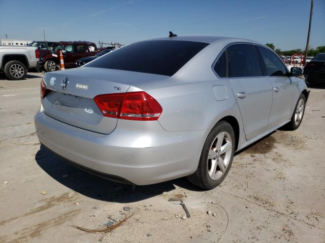 Photo 3 VIN: 1VWAT7A31FC104000 - VOLKSWAGEN PASSAT 