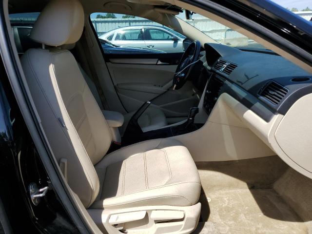 Photo 4 VIN: 1VWAT7A31FC105129 - VOLKSWAGEN PASSAT 