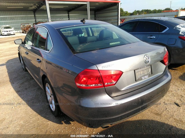 Photo 2 VIN: 1VWAT7A31FC112226 - VOLKSWAGEN PASSAT 