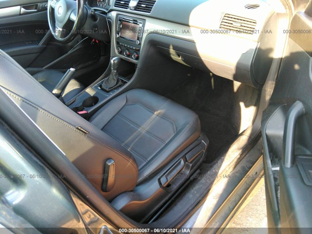 Photo 4 VIN: 1VWAT7A31FC112226 - VOLKSWAGEN PASSAT 