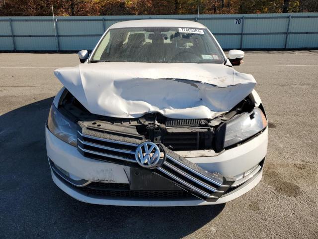 Photo 4 VIN: 1VWAT7A31FC113568 - VOLKSWAGEN PASSAT S 