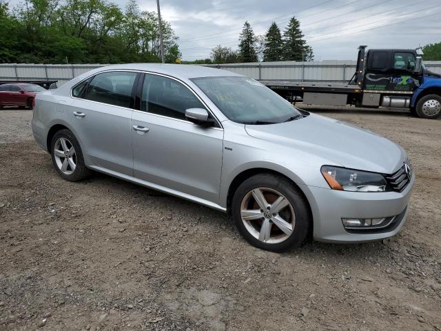 Photo 3 VIN: 1VWAT7A31FC121587 - VOLKSWAGEN PASSAT 