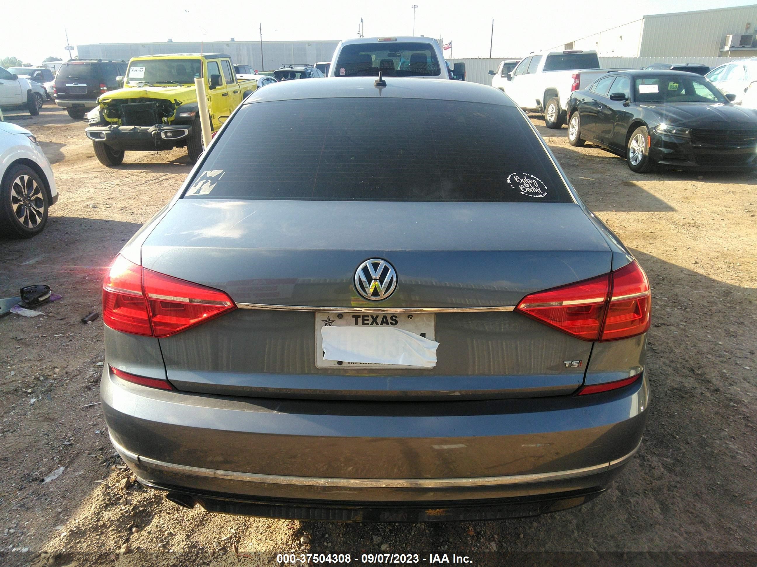 Photo 15 VIN: 1VWAT7A31GC037478 - VOLKSWAGEN PASSAT 