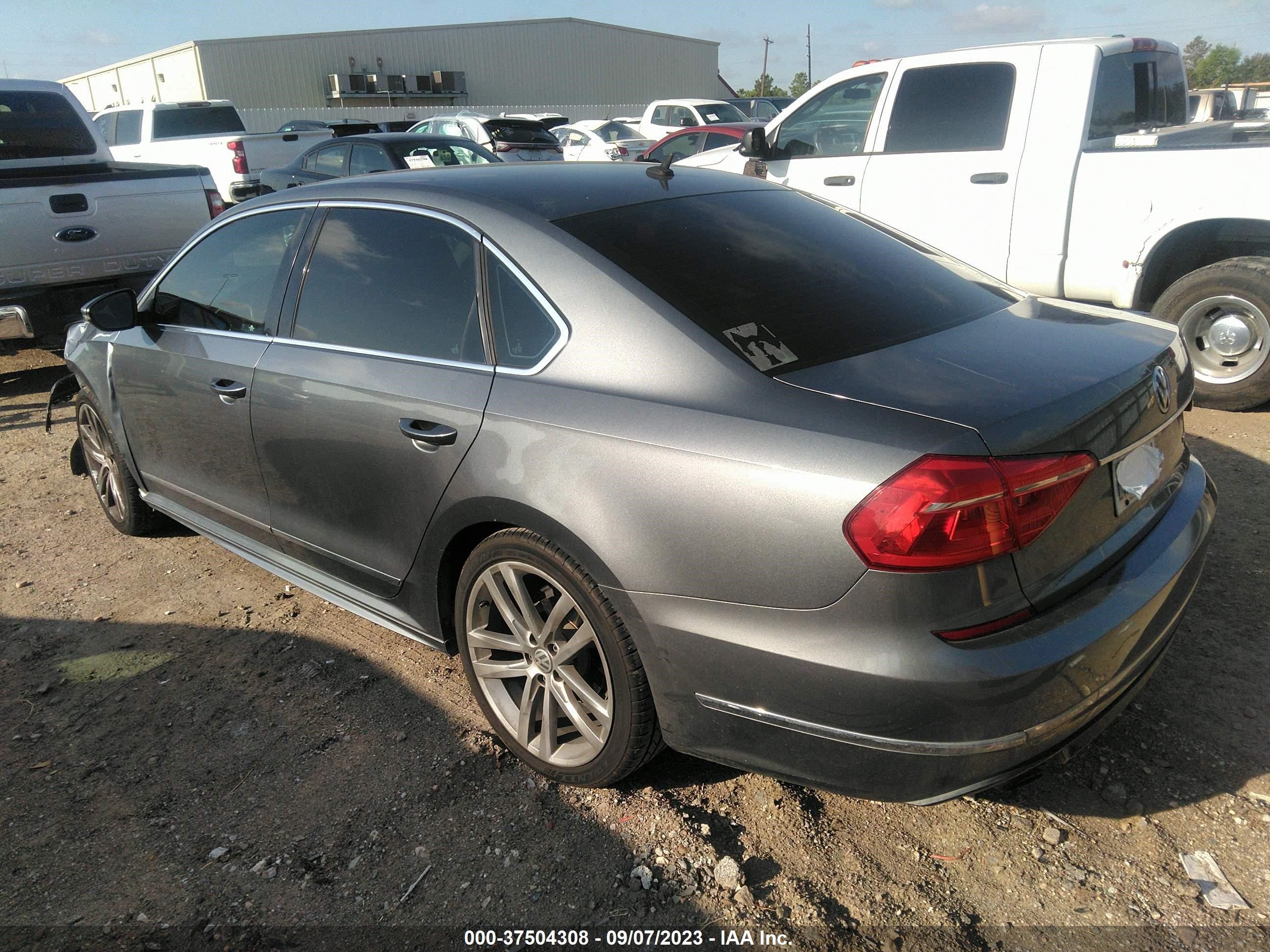 Photo 2 VIN: 1VWAT7A31GC037478 - VOLKSWAGEN PASSAT 