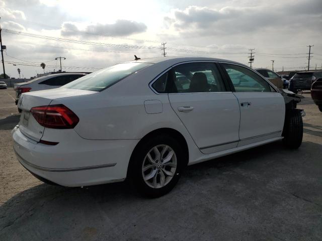 Photo 2 VIN: 1VWAT7A31HC004269 - VOLKSWAGEN PASSAT 