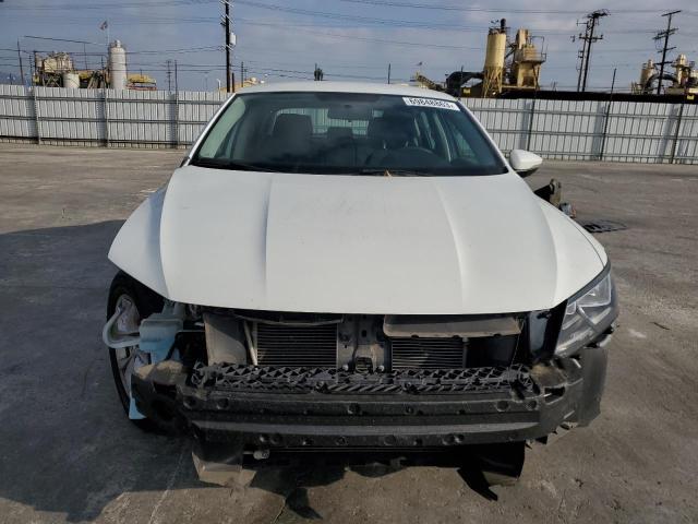 Photo 4 VIN: 1VWAT7A31HC004269 - VOLKSWAGEN PASSAT 