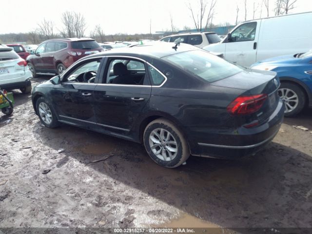 Photo 2 VIN: 1VWAT7A31HC010704 - VOLKSWAGEN PASSAT 