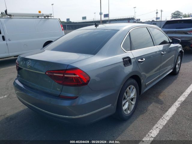 Photo 3 VIN: 1VWAT7A31HC012517 - VOLKSWAGEN PASSAT 