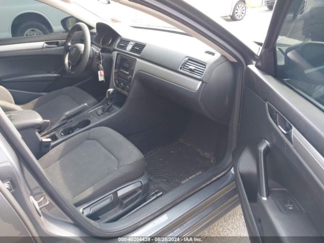 Photo 4 VIN: 1VWAT7A31HC012517 - VOLKSWAGEN PASSAT 