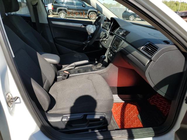 Photo 4 VIN: 1VWAT7A31HC056405 - VOLKSWAGEN PASSAT 