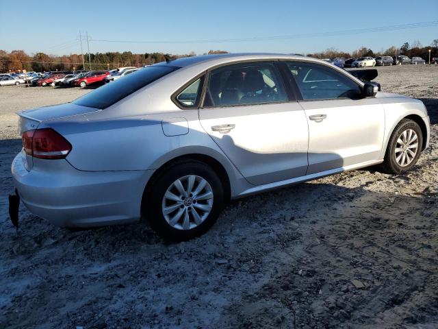 Photo 2 VIN: 1VWAT7A32EC099355 - VOLKSWAGEN PASSAT 