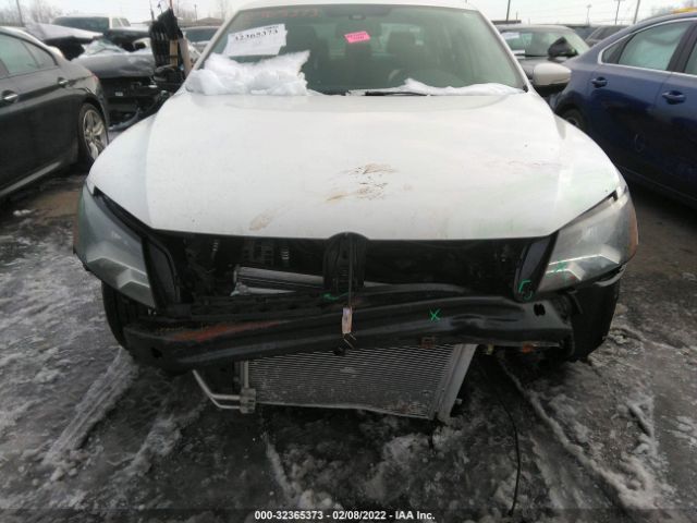 Photo 5 VIN: 1VWAT7A32EC100066 - VOLKSWAGEN PASSAT 