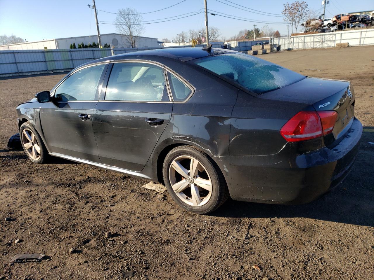 Photo 1 VIN: 1VWAT7A32EC110273 - VOLKSWAGEN PASSAT 