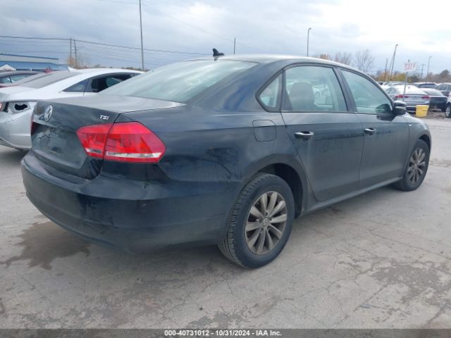 Photo 3 VIN: 1VWAT7A32FC006836 - VOLKSWAGEN PASSAT 