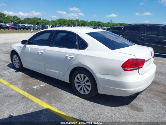 Photo 2 VIN: 1VWAT7A32FC043840 - VOLKSWAGEN PASSAT 