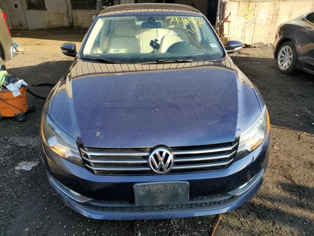 Photo 4 VIN: 1VWAT7A32FC096585 - VOLKSWAGEN PASSAT 