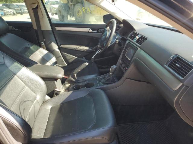 Photo 4 VIN: 1VWAT7A32FC097848 - VOLKSWAGEN PASSAT 