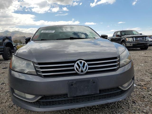 Photo 4 VIN: 1VWAT7A32FC121193 - VOLKSWAGEN PASSAT 