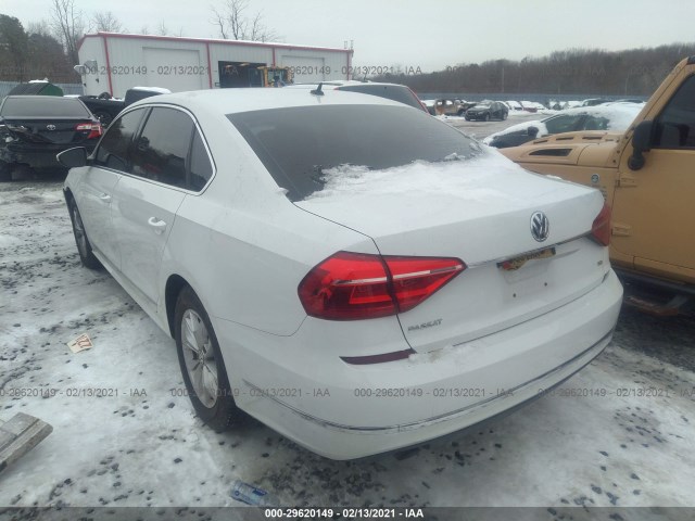 Photo 2 VIN: 1VWAT7A32GC058050 - VOLKSWAGEN PASSAT 