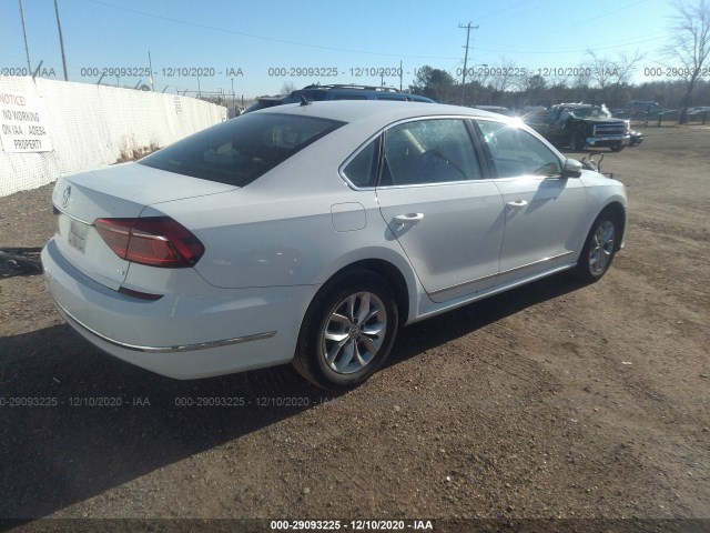 Photo 3 VIN: 1VWAT7A32HC006886 - VOLKSWAGEN PASSAT 