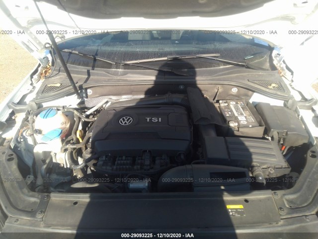 Photo 9 VIN: 1VWAT7A32HC006886 - VOLKSWAGEN PASSAT 