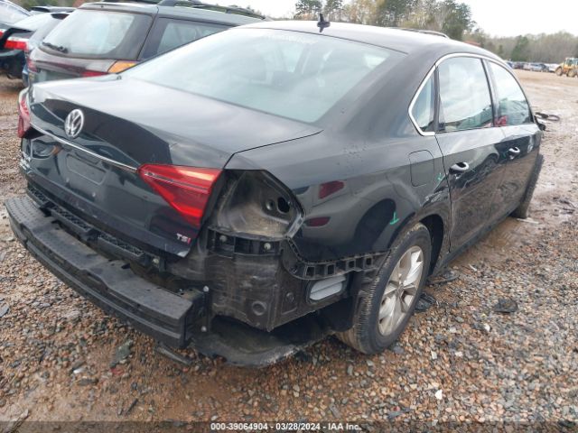 Photo 3 VIN: 1VWAT7A32HC007679 - VOLKSWAGEN PASSAT 