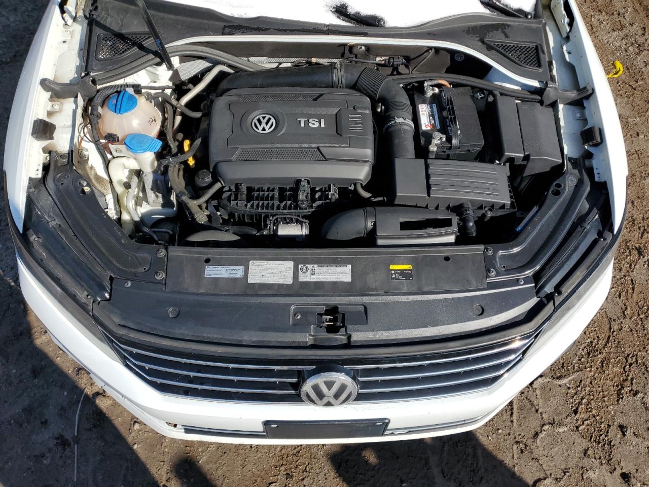 Photo 10 VIN: 1VWAT7A32HC024160 - VOLKSWAGEN PASSAT 