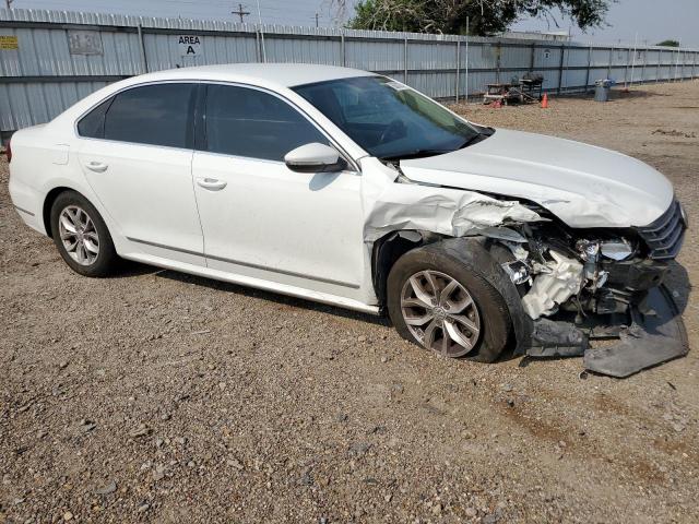 Photo 3 VIN: 1VWAT7A32HC044134 - VOLKSWAGEN PASSAT 