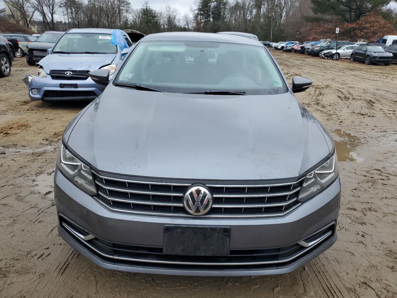 Photo 4 VIN: 1VWAT7A32HC050256 - VOLKSWAGEN PASSAT 