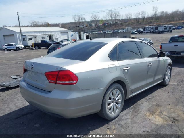 Photo 3 VIN: 1VWAT7A33EC084640 - VOLKSWAGEN PASSAT 