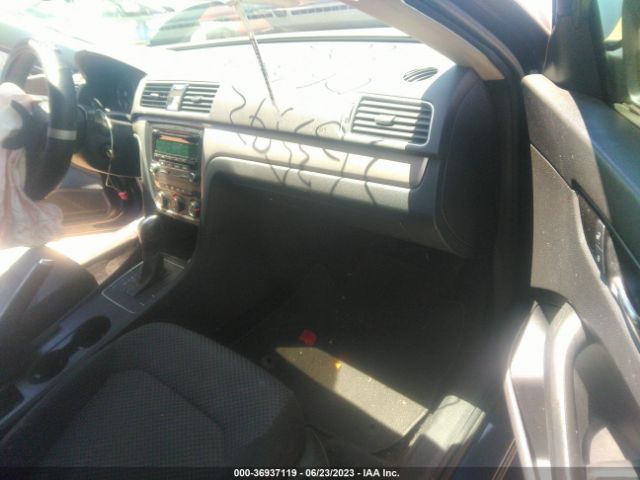 Photo 4 VIN: 1VWAT7A33EC104580 - VOLKSWAGEN PASSAT 