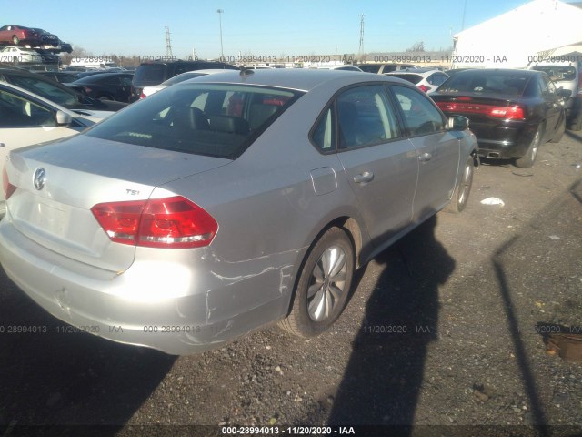 Photo 3 VIN: 1VWAT7A33FC037027 - VOLKSWAGEN PASSAT 