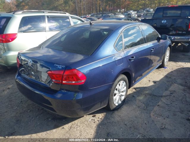 Photo 3 VIN: 1VWAT7A33FC051929 - VOLKSWAGEN PASSAT 