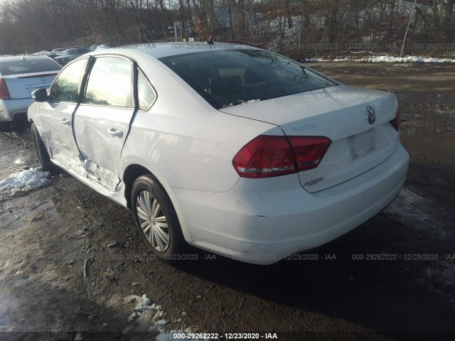 Photo 2 VIN: 1VWAT7A33FC054636 - VOLKSWAGEN PASSAT 