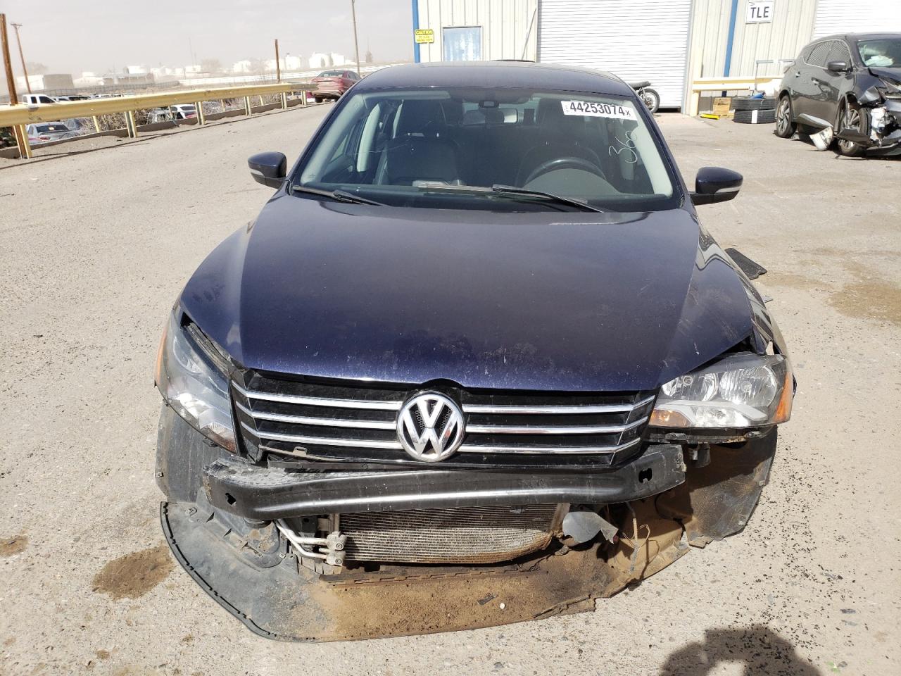 Photo 4 VIN: 1VWAT7A33FC058301 - VOLKSWAGEN PASSAT 