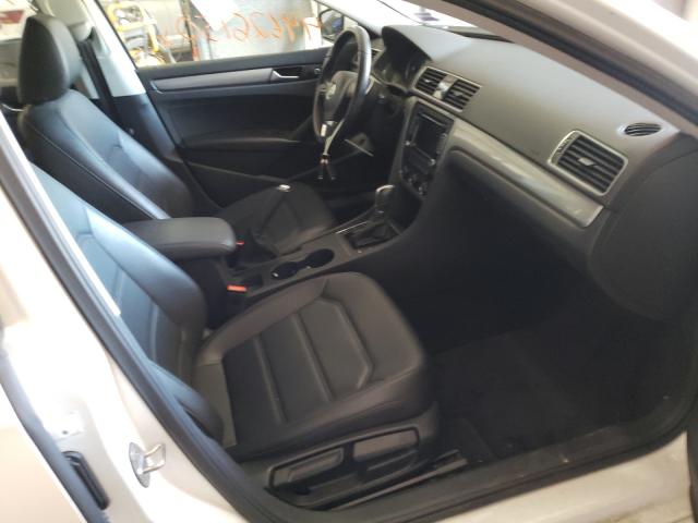 Photo 4 VIN: 1VWAT7A33FC076104 - VOLKSWAGEN PASSAT 