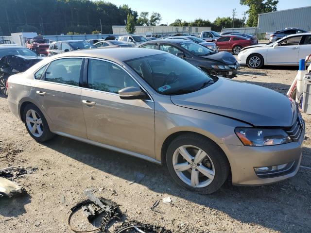 Photo 3 VIN: 1VWAT7A33FC088897 - VOLKSWAGEN PASSAT S 