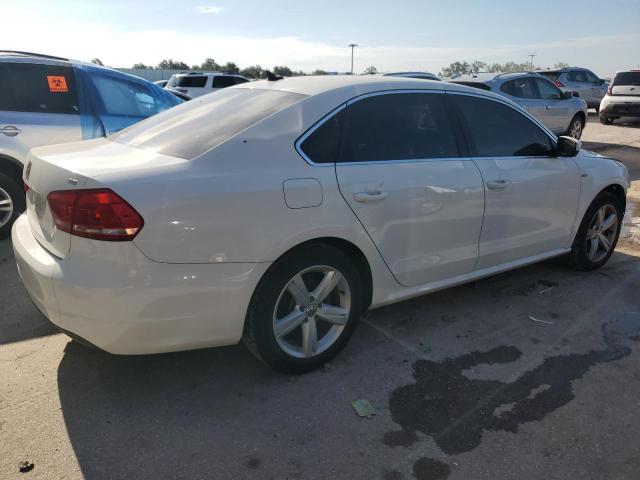 Photo 2 VIN: 1VWAT7A33FC096367 - VOLKSWAGEN PASSAT 