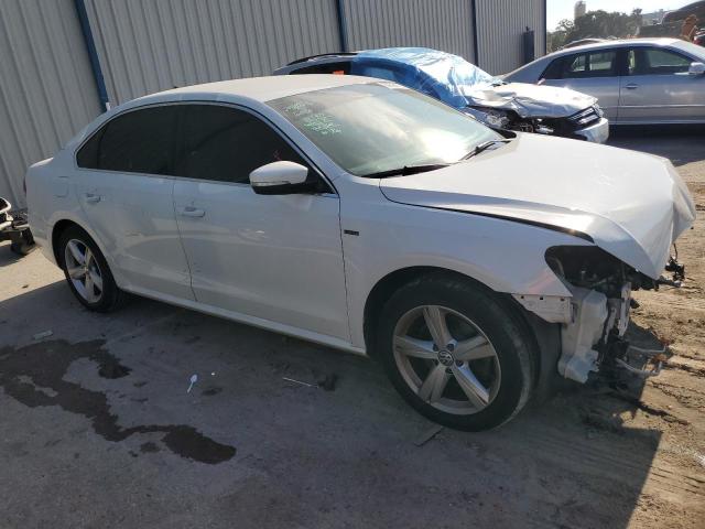 Photo 3 VIN: 1VWAT7A33FC096367 - VOLKSWAGEN PASSAT 