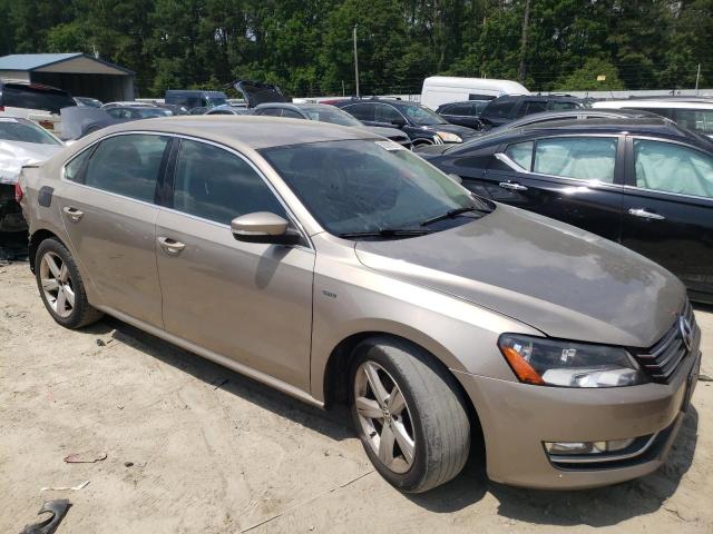 Photo 3 VIN: 1VWAT7A33FC098717 - VOLKSWAGEN PASSAT 