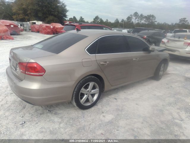 Photo 3 VIN: 1VWAT7A33FC099642 - VOLKSWAGEN PASSAT 