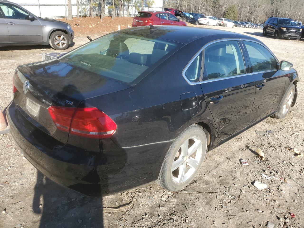 Photo 2 VIN: 1VWAT7A33FC100773 - VOLKSWAGEN PASSAT 