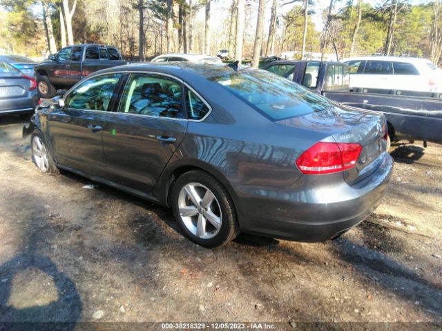 Photo 2 VIN: 1VWAT7A33FC105469 - VOLKSWAGEN PASSAT 