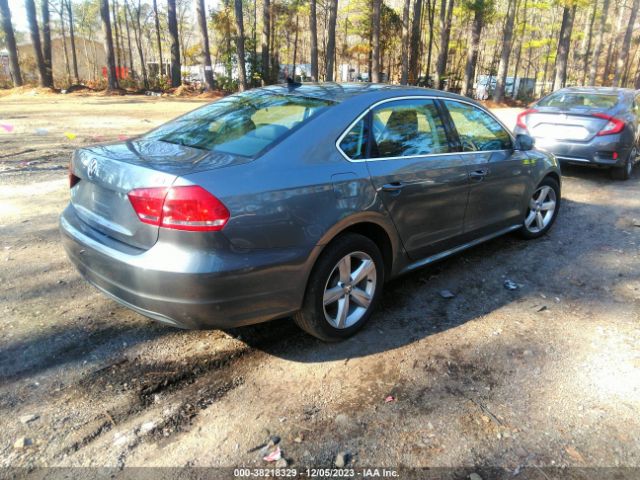 Photo 3 VIN: 1VWAT7A33FC105469 - VOLKSWAGEN PASSAT 