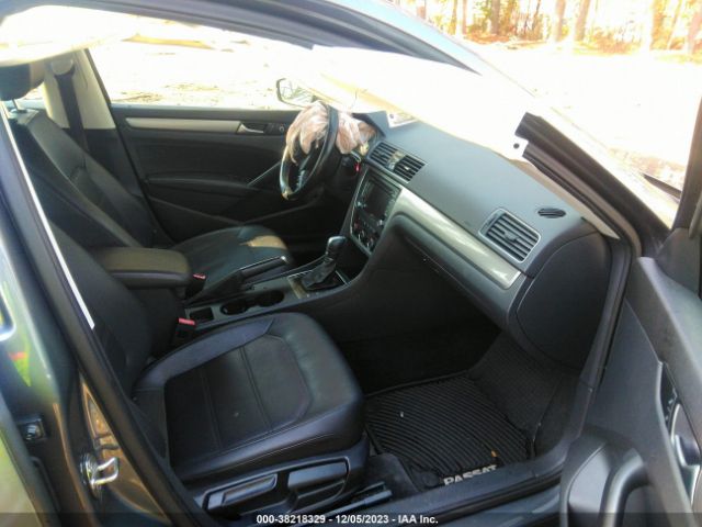 Photo 4 VIN: 1VWAT7A33FC105469 - VOLKSWAGEN PASSAT 