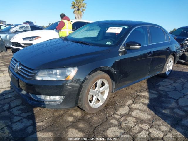 Photo 1 VIN: 1VWAT7A33FC111448 - VOLKSWAGEN PASSAT 