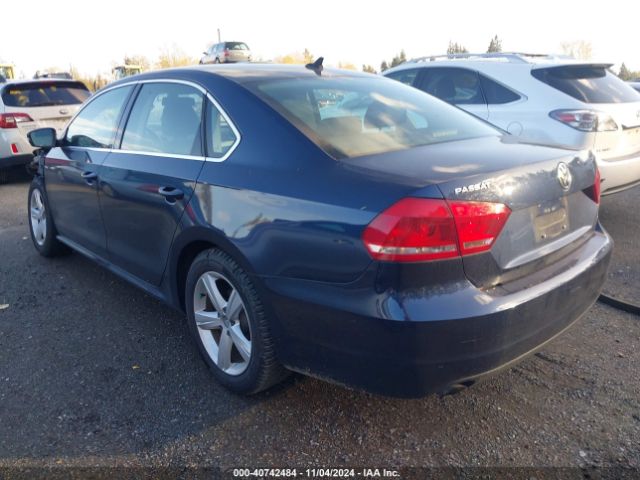 Photo 2 VIN: 1VWAT7A33FC113457 - VOLKSWAGEN PASSAT 