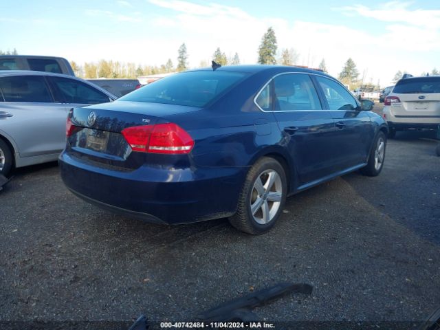 Photo 3 VIN: 1VWAT7A33FC113457 - VOLKSWAGEN PASSAT 