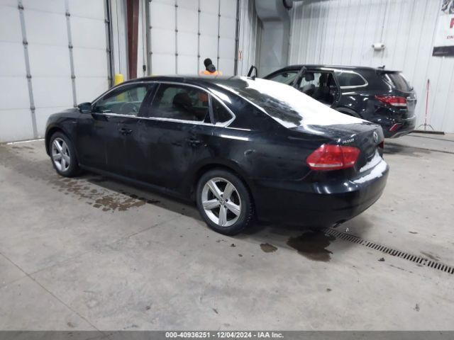 Photo 2 VIN: 1VWAT7A33FC115418 - VOLKSWAGEN PASSAT 